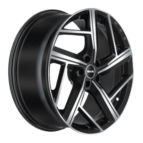mak-qvattro-black-mirror_2.png